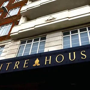Luxury 2-bed In Central Apartment