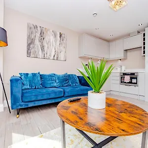 Flash Sales Offer - Any Week Day No Minimum Night Restrictions Centre 1 Bedroom Flat Bn1gre17 Apartment