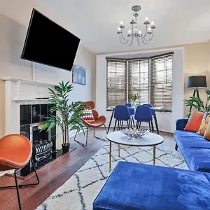 Lanes Pad By My Getaways Free Parking For One Car Apartment